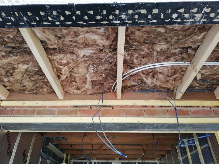 A picture of a thermal insulation of the ceiling